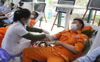 450 'chiến sĩ áo cam' hiến máu giúp người bệnh