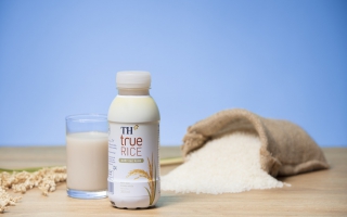 Nước gạo rang TH true RICE: Công thức ưu việt không bổ sung đường, làm từ gạo đặc sản Nhật Bản