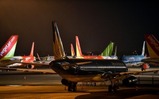 Hàng không Việt "đau đầu" vì phí "nằm sân" cho máy bay