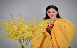 NSƯT Nguyễn Hương Giang thể hiện tinh tế ca khúc “Chơi Vơi”