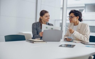 Hợp đồng quản lý nhân sự và vai trò của các nhà cung cấp dịch vụ nhân sự tốt nhất trong chiến lược mở rộng doanh nghiệp