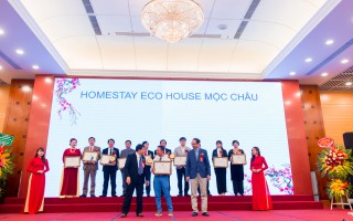 Homestay Mộc Châu Eco House được tôn vinh Doanh nghiệp tiểu biểu năm 2020