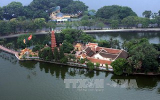 Hà Nội: Lễ hội Hoa đăng quảng chiếu cầu nguyện quốc thái, dân an