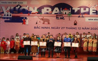 Tổng kết và trao thưởng Chương trình 'Thiếu nhi Việt Nam vươn ra thế giới'
