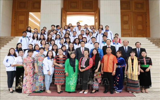 Tạo động lực cho giáo viên người dân tộc thiểu số tại vùng đặc biệt khó khăn